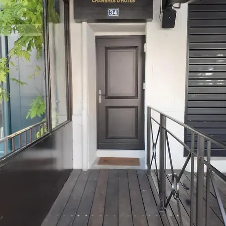 Les Varietes Oda ve Kahvaltı 3*