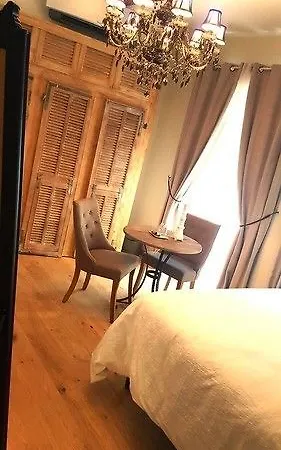 Oda ve Kahvaltı Les Varietes